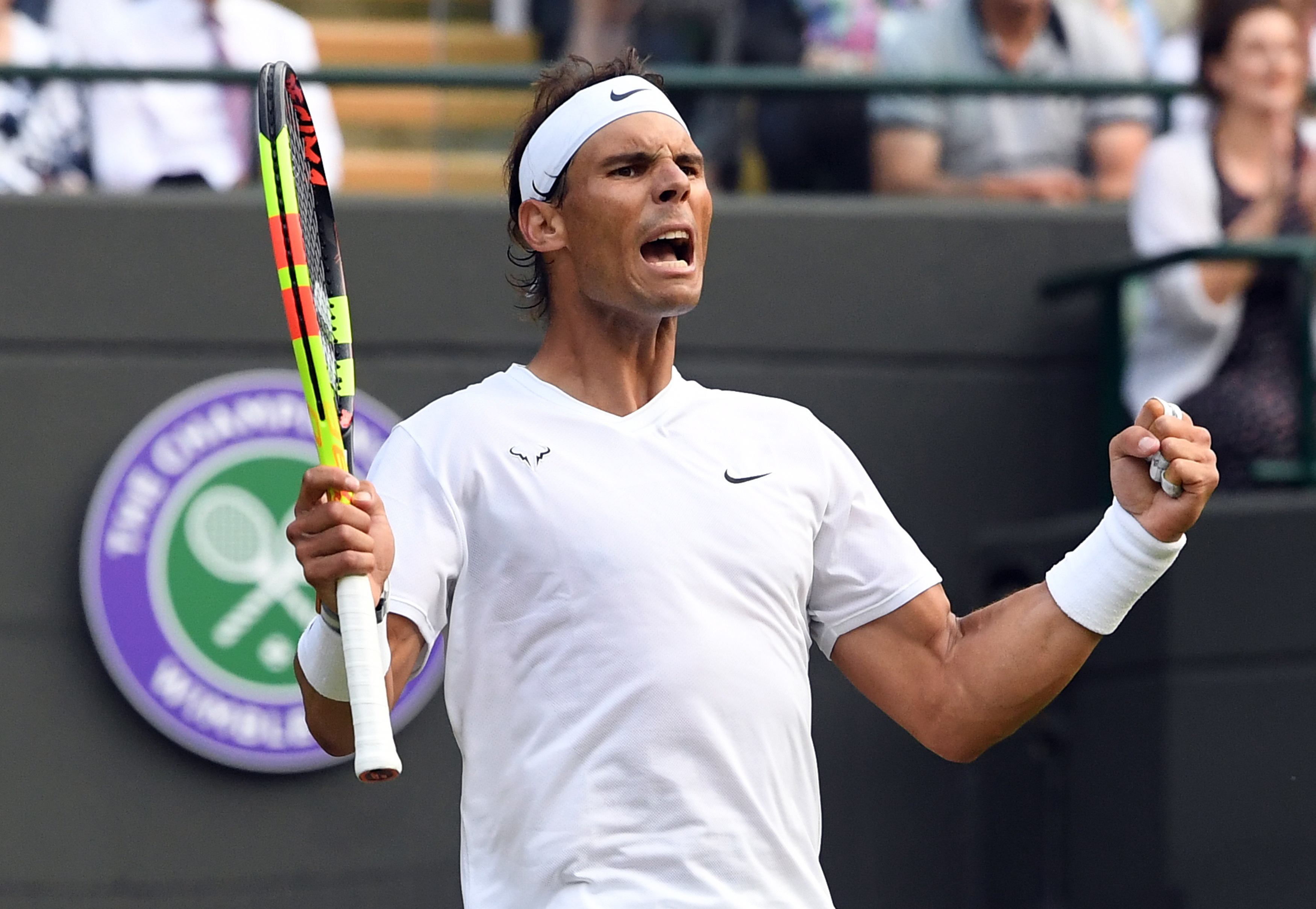 纳达尔在切尔西比赛中高光表现，赛况扑朔迷离引发热议！